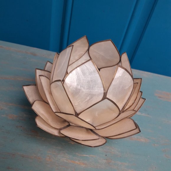 Lotus Flower Candle Holder Tea Light Mother Of Pear Shell Natural Metal - Picture 6 of 10